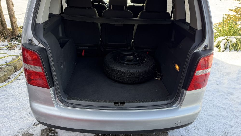 Volkswagen Touran 2.0 tdi 140 KM climatronic tempomat alufelgi zadbany