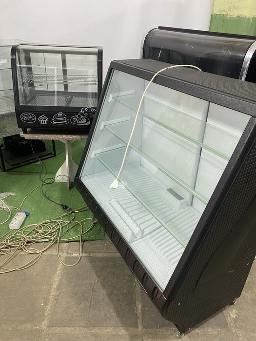 Холодильный шкаф двухдверный однодверный Холодильник торговый витрина