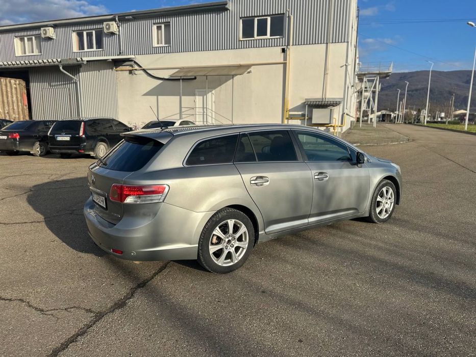 Toyota Avensis 2.2Dizel