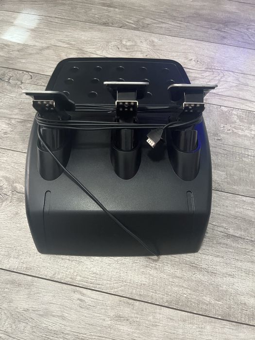 Kierowica logitech g29 z pedałami