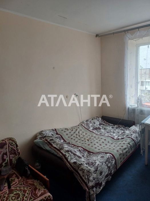 Комфортна трикімнатна квартира у пішій доступності до центру