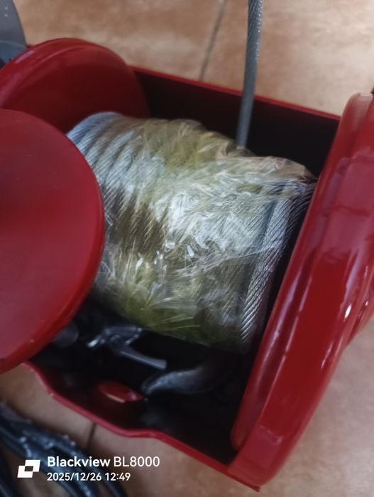 Guincho de 1 TON novo com garantia 220v