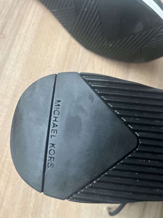 Жіночі кросівки на платформі Michael Kors