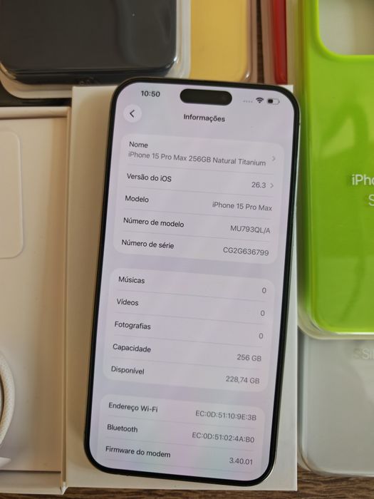 iPhone 15 Pro Max 6.7" 256GB Natural Titanium Em bom estado,  Aceito R