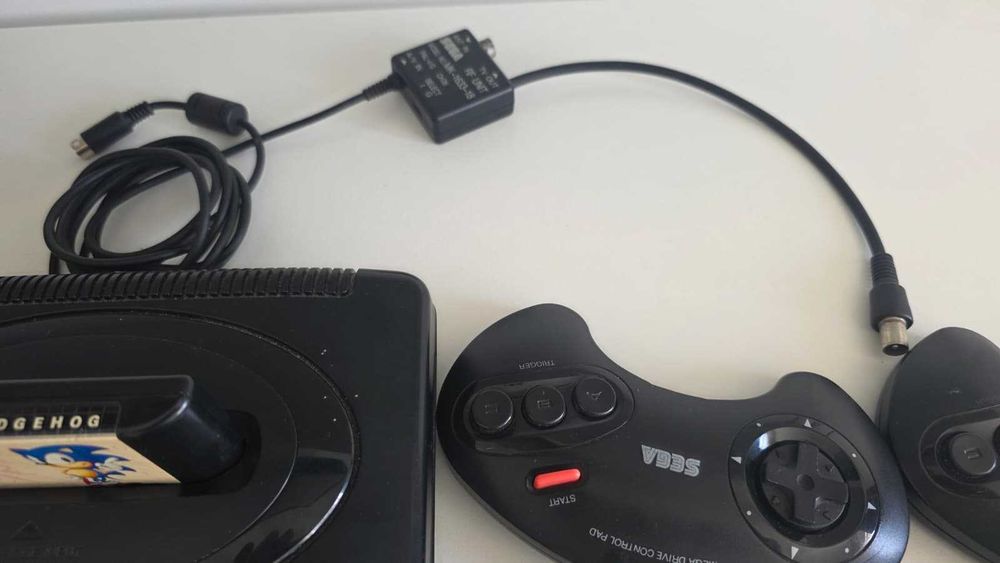 Conjunto completo Sega Mega Drive II (16-bit)