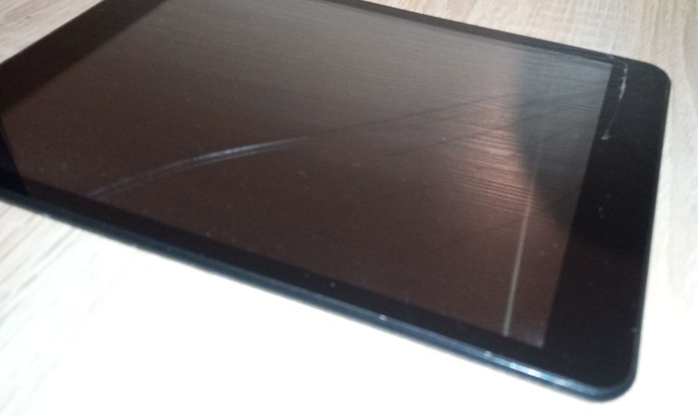 Планшет/книга Bravis NP81QC (Black)