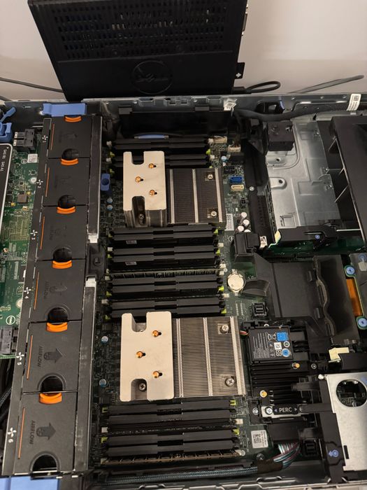 Dell Power Edge R730XD + gratis