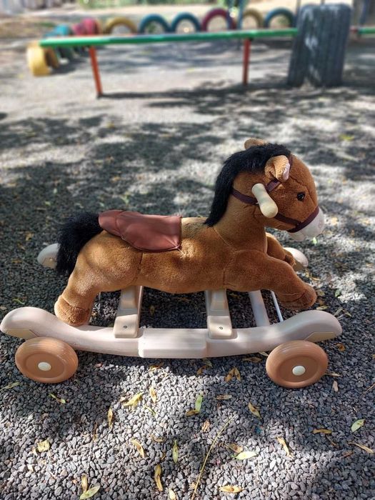 Лошадка каталка-качалка 2 в 1