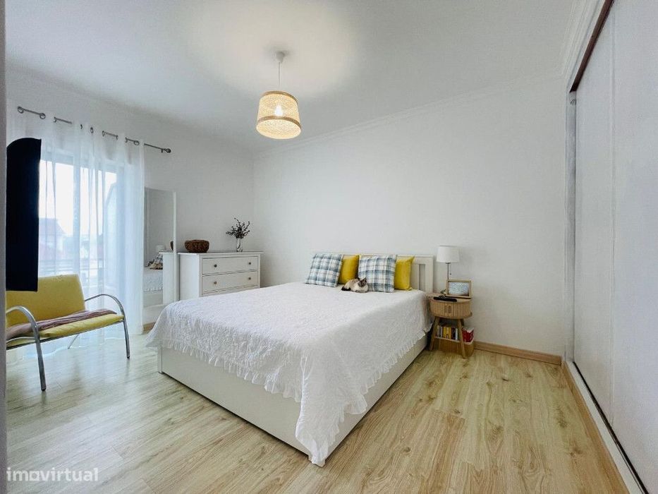 Apartamento T1 com garagem em zona dos Olivias, Coimbra