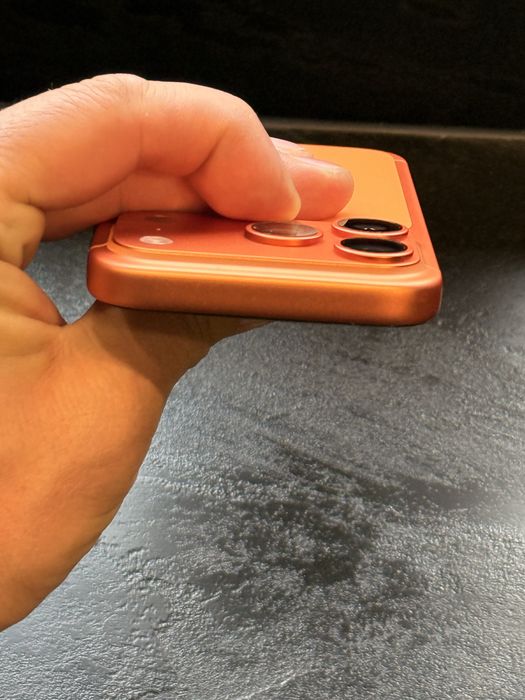 iPhone 17 Pro 256GB Cosmic Orange