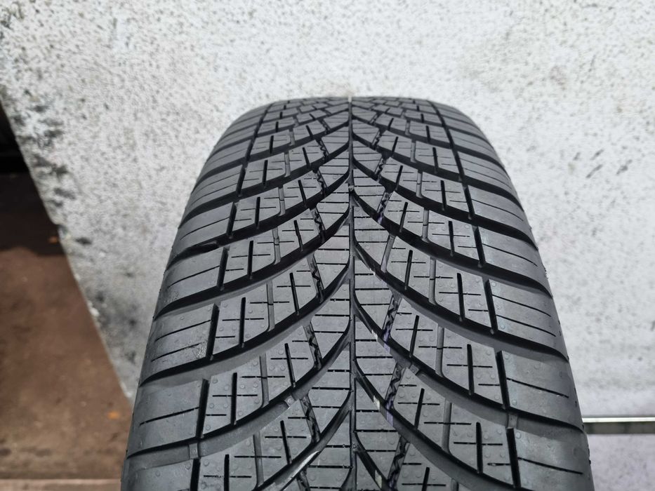 195/60/18 96H Goodyear Vector 4S Gen-3 Dot.4922R
