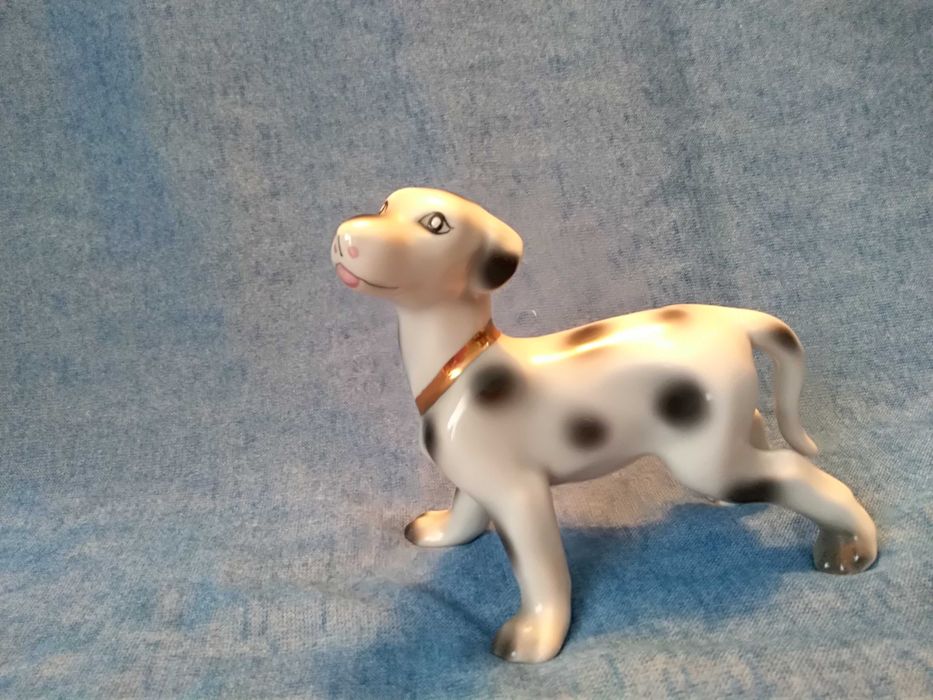 Szczeniak dalmatyńczyk. Porcelanowa figurka.