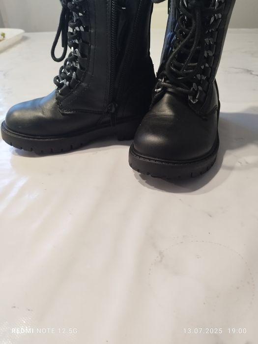 Ботінки  для дівчинки 24р