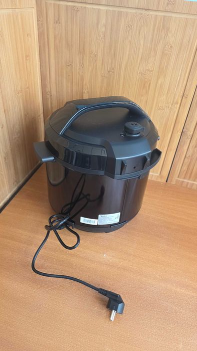 Midea MPC802SAMK - Szybkowar 9w1