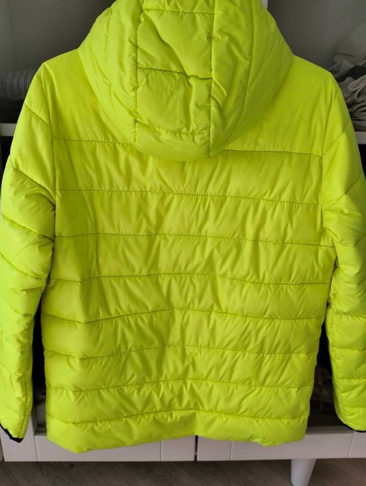 Куртка яркая осень-весна, теплая зима на подростка