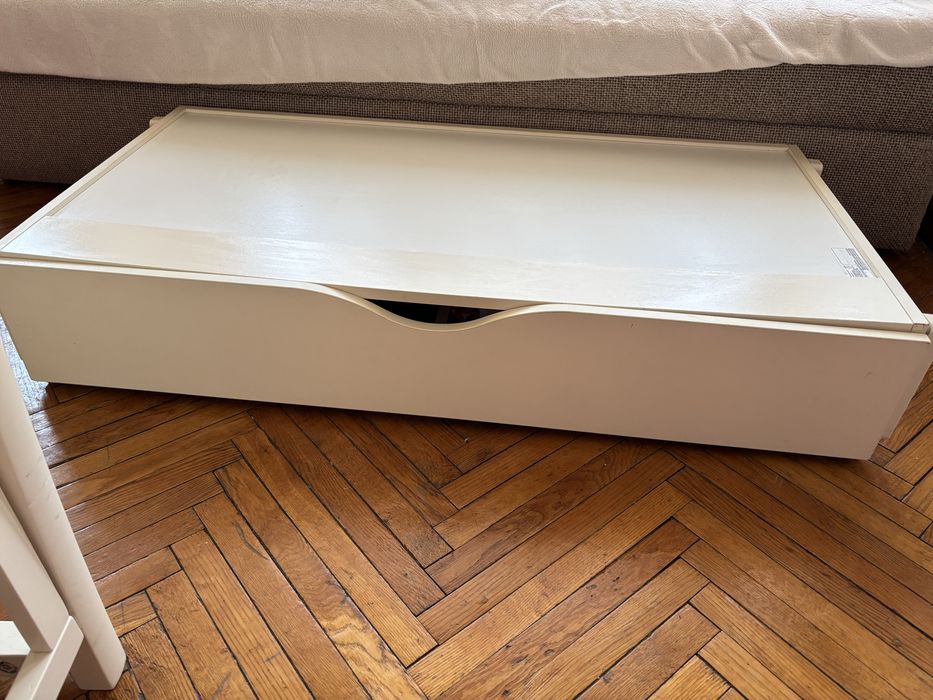 Ліжко дитяче і комод Верес