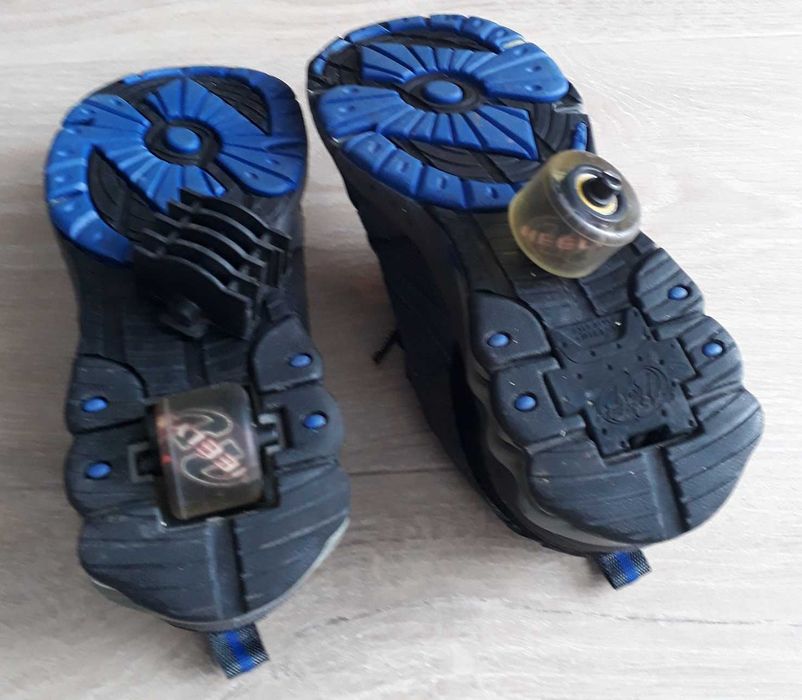 Super buty z rolką butorolki rolki Heelys rozm 35 - granatowe