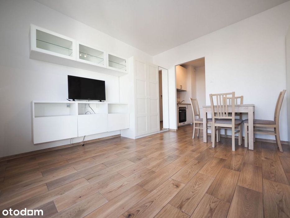 WyjWyjątkowe studio z widokiem na warszawskie City – Union Apartamenty