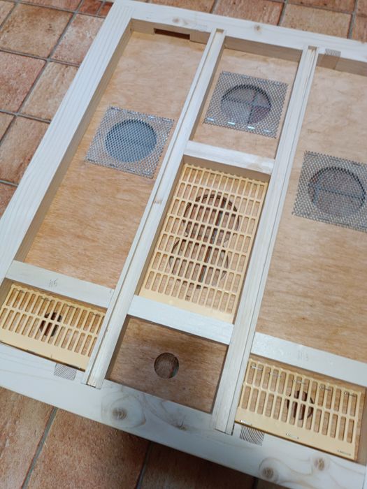 Диафрагма для вывода пчелиных маток