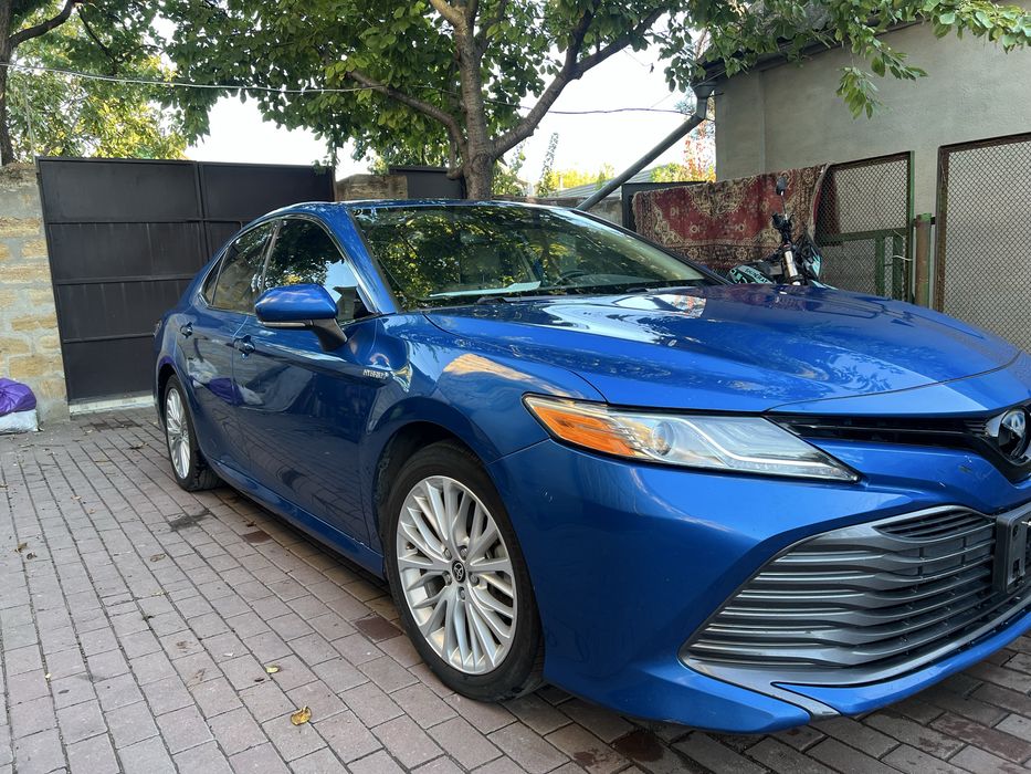 Toyota camry 70 hibrid