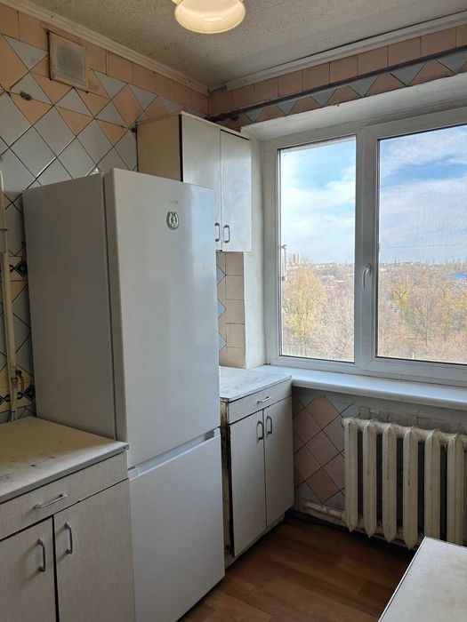 Продам  2-комн. квартиру-начало пр. Слабожанского! Возможно-сертификат