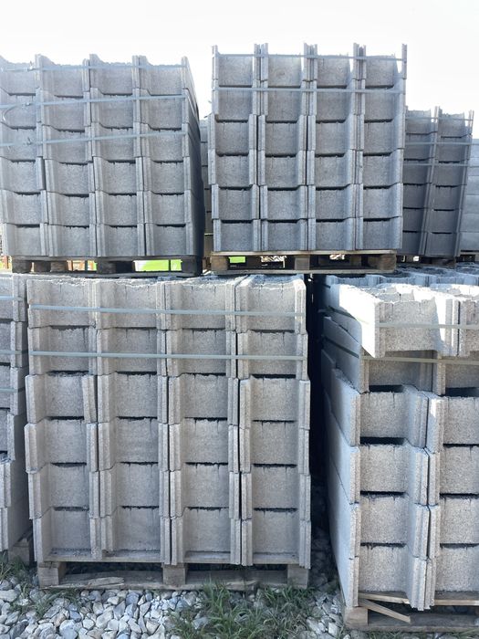 Стіновий блок шлакоблок