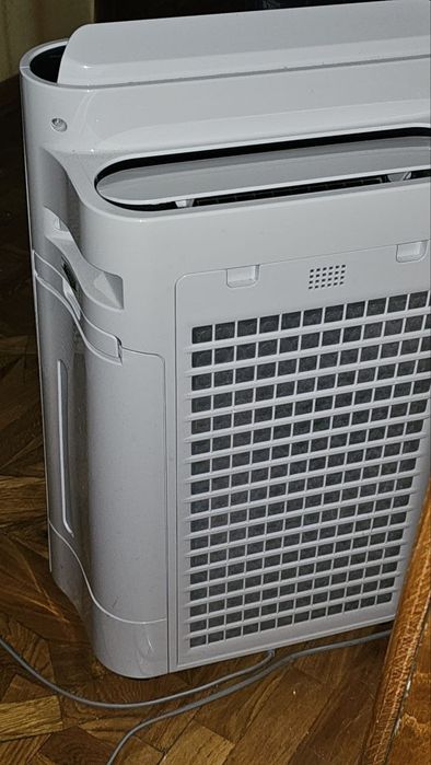 Зволожувач та очищувач повітря Sharp UA-HD40E-L