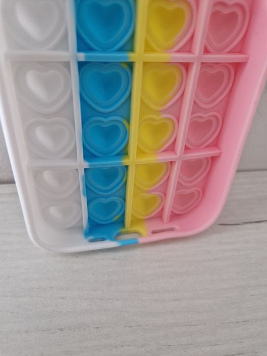 Etui Heart Pop It do Iphone 13 Pro