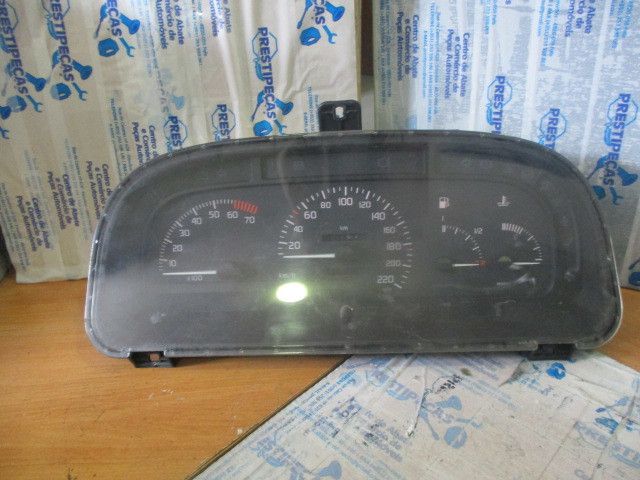 Quadrante / painel de instrumentos RENAULT Laguna I (B56_, 556_)
