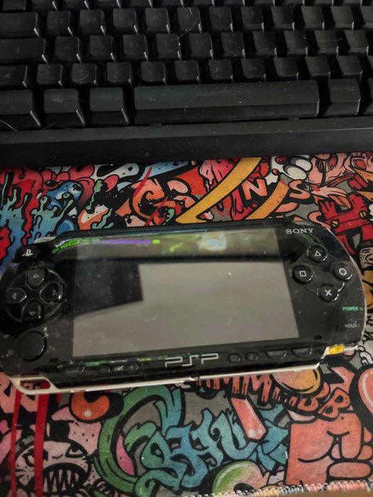 Lote 2 Consolas Sony PSP (Para Peças, Reparação ou Projeto)
