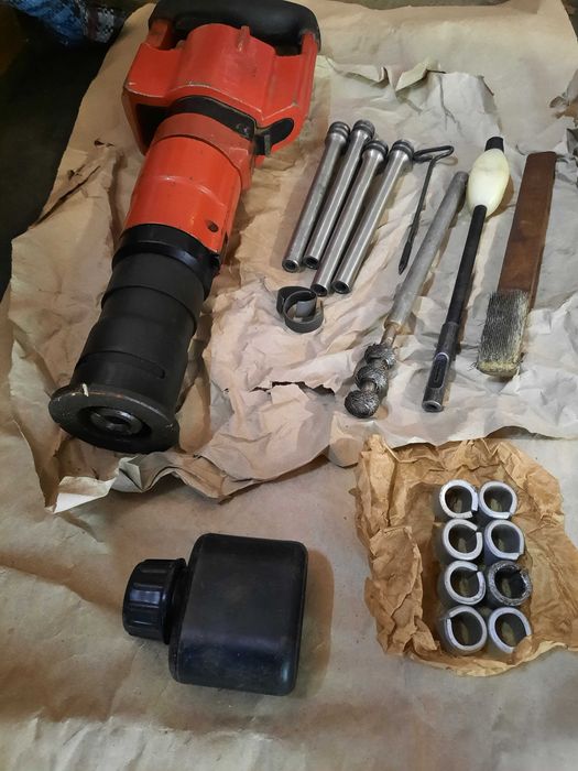 Пистолет монтажный ПЦ-84 для забивания дюбелей в бетон СССР ,комплект