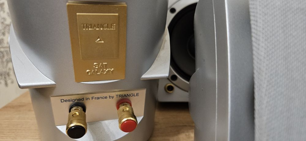 Продам акустику Triangle