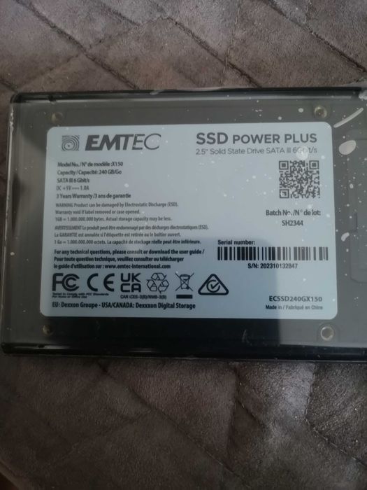 Caixa externa com Disco Rígido SSD 240GB_USB 3.0  (novo)