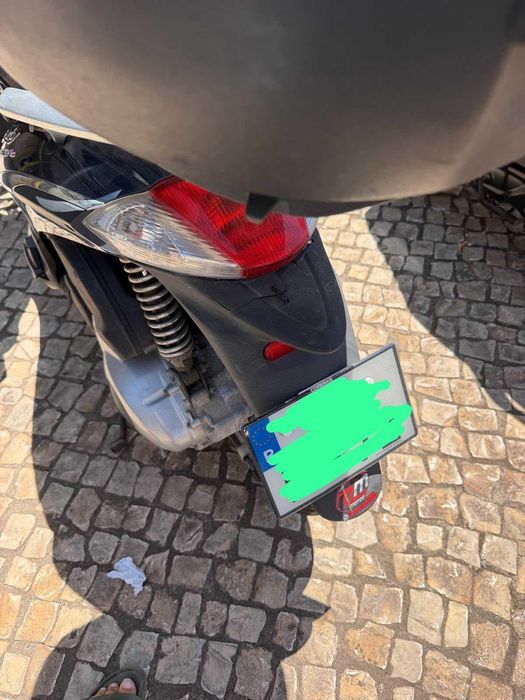 Piaggio Liberty 125 3V – Mala incluída – 33.000 km