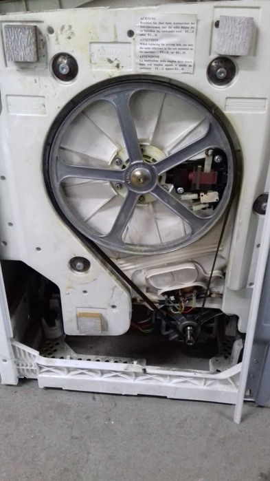 Pralka    Ariston AT 104     cześci