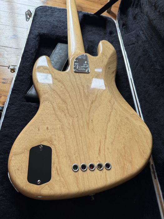 Fender Jazz Bass American Deluxe V NAT