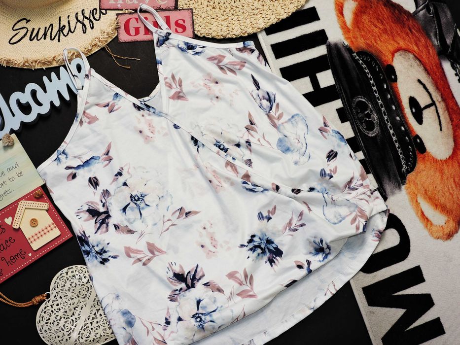 Shein Letnia bluzeczka crop top 44