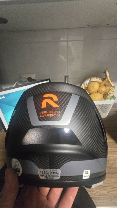HJC rpha 70 carbono
