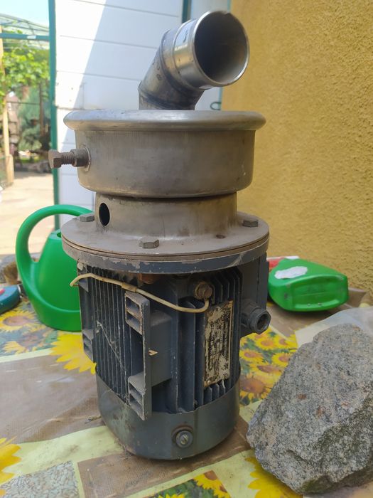 Насос центробежный,самовсасывающий