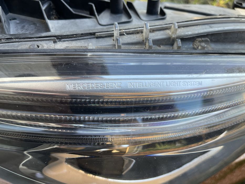 Lampa reflektor prawy mercedes cla/gla/a 117/176 biksenon