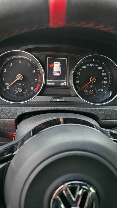 VW Golf 7 GTI 2.0 TSI 220cv DSG – 2014 | 169.000 km