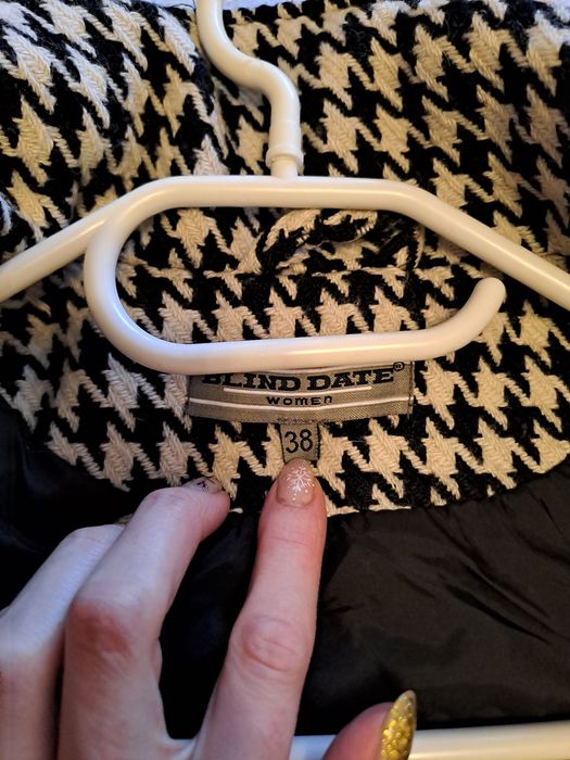 Krótki płaszczyk Pepitka