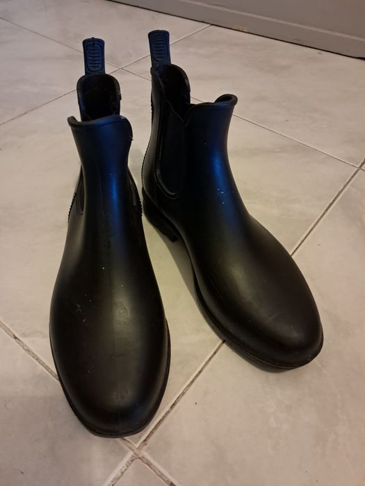 Black Rubber Boots Size 38