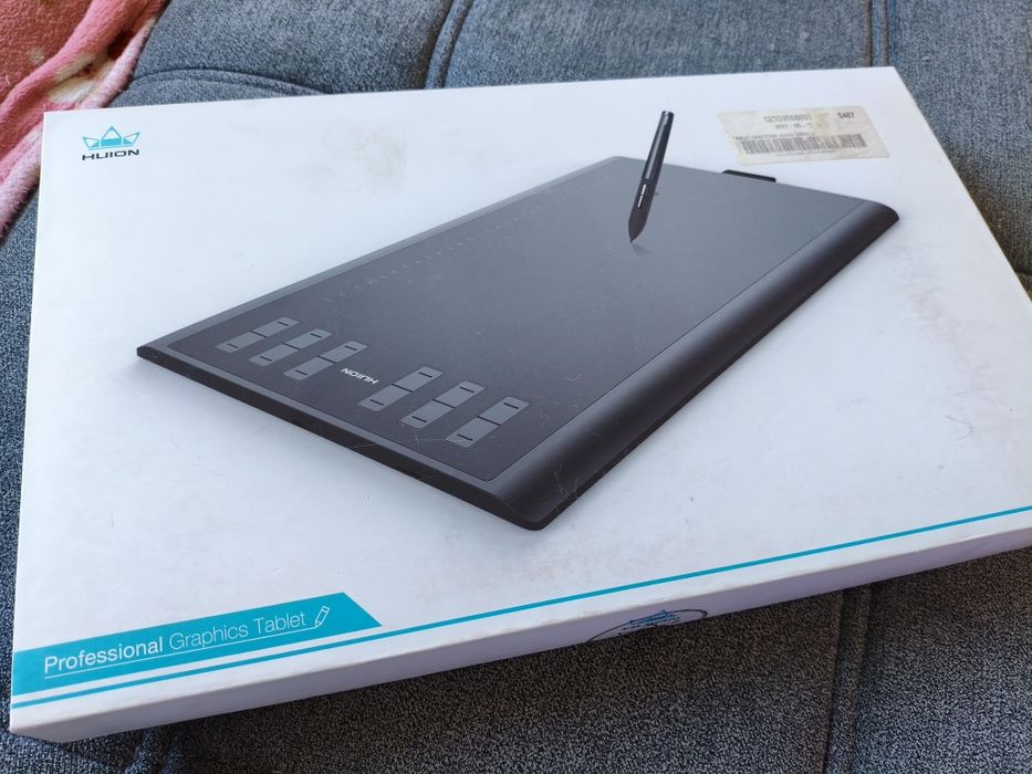 Tablet graficzny HUION 1060 PLUS