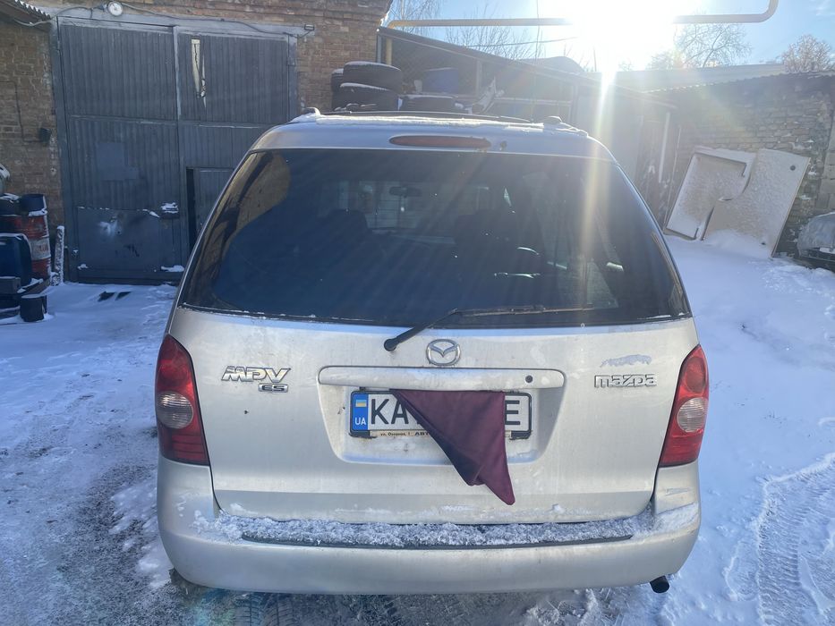 Продам авто мазда MPV