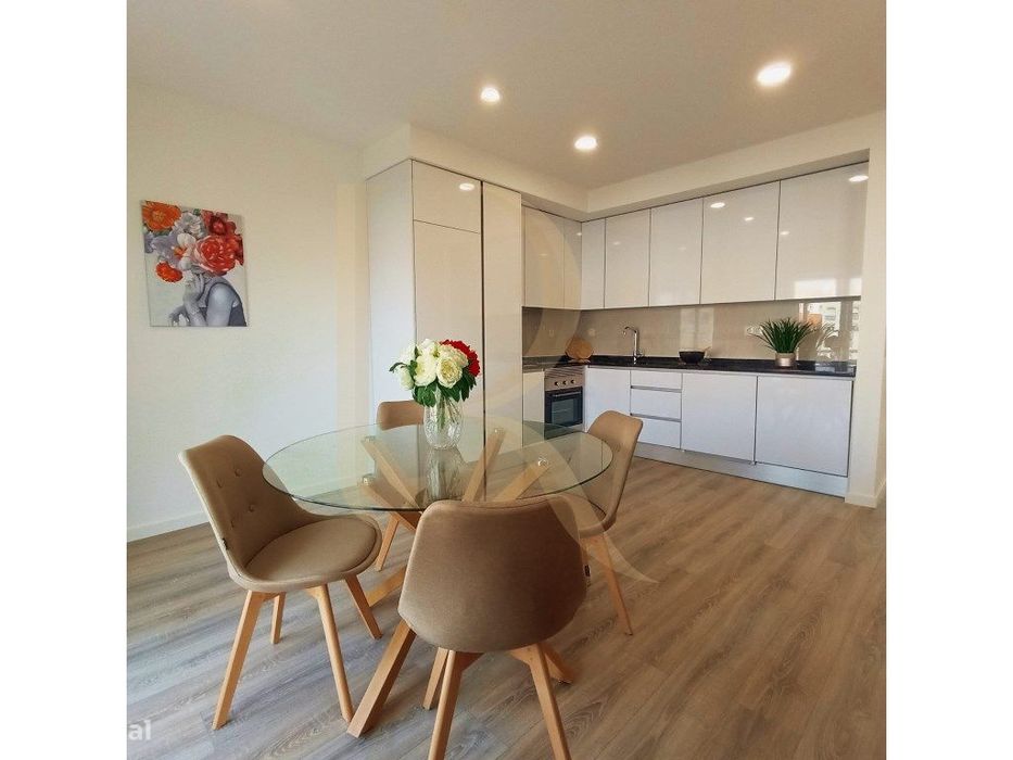 Apartamento T3 em remodelação em Benfica - Lisboa