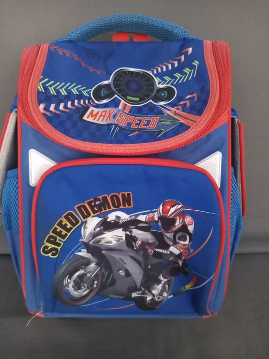 Школьный рюкзак на 1-4 класса