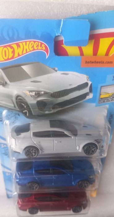 Conjunto 3, 2019 Kia Stinger GT Hot Wheels