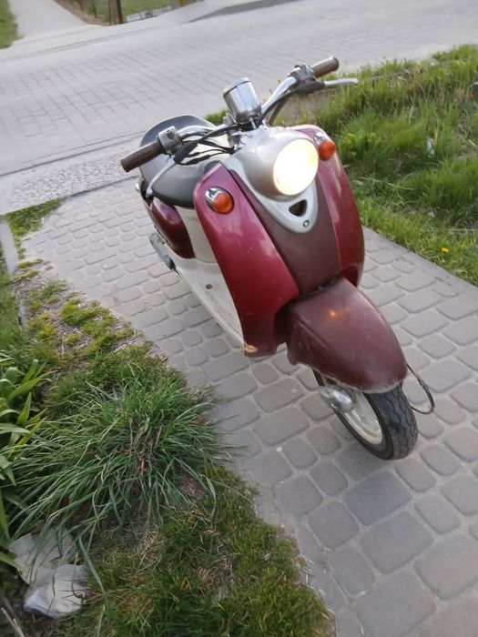 Скутер Yamaha vino-2T