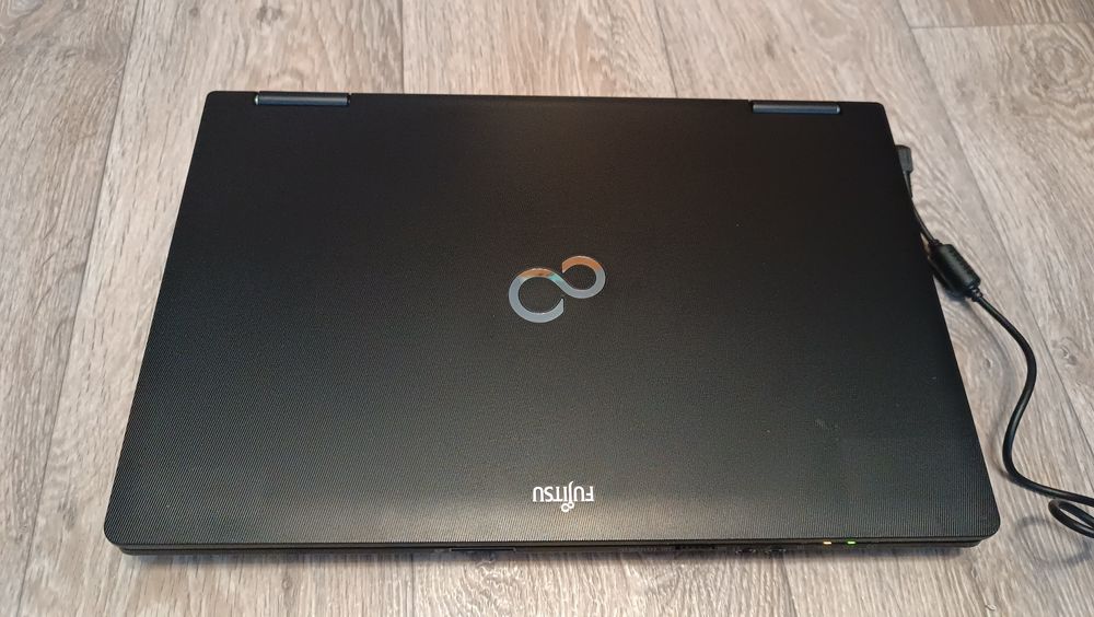 Ноутбук Fujitsu E752 Intel core i5 / RAM 8GB DDR3 240GB SSD